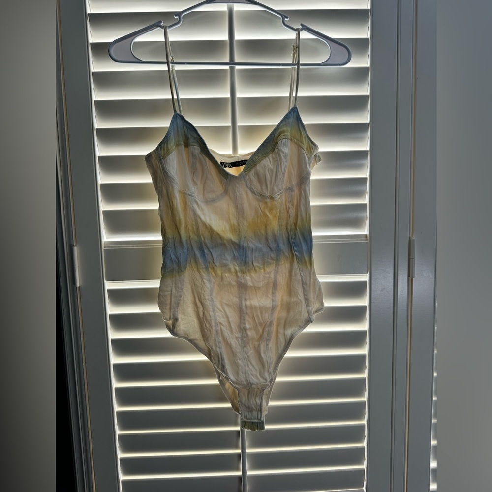 Zara Cream and Green Bodysuit